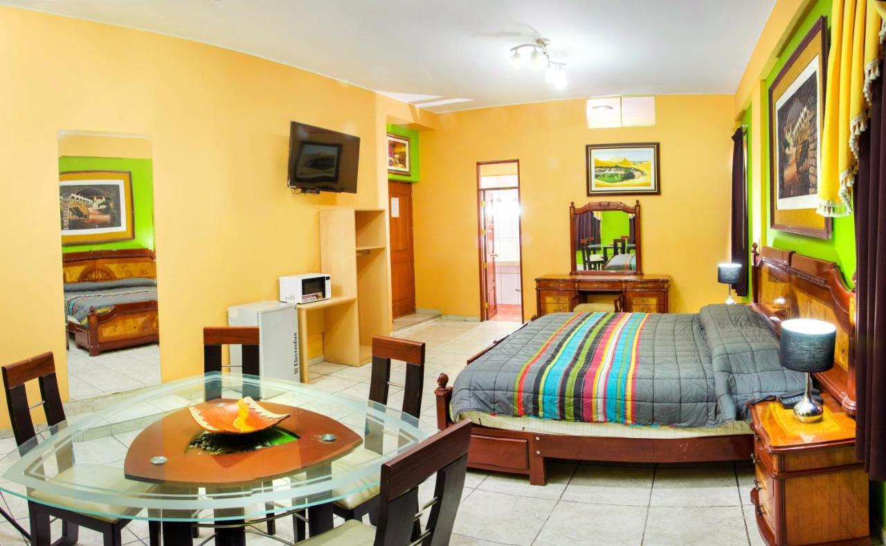 איקה Hotel Colon Plaza מראה חיצוני תמונה